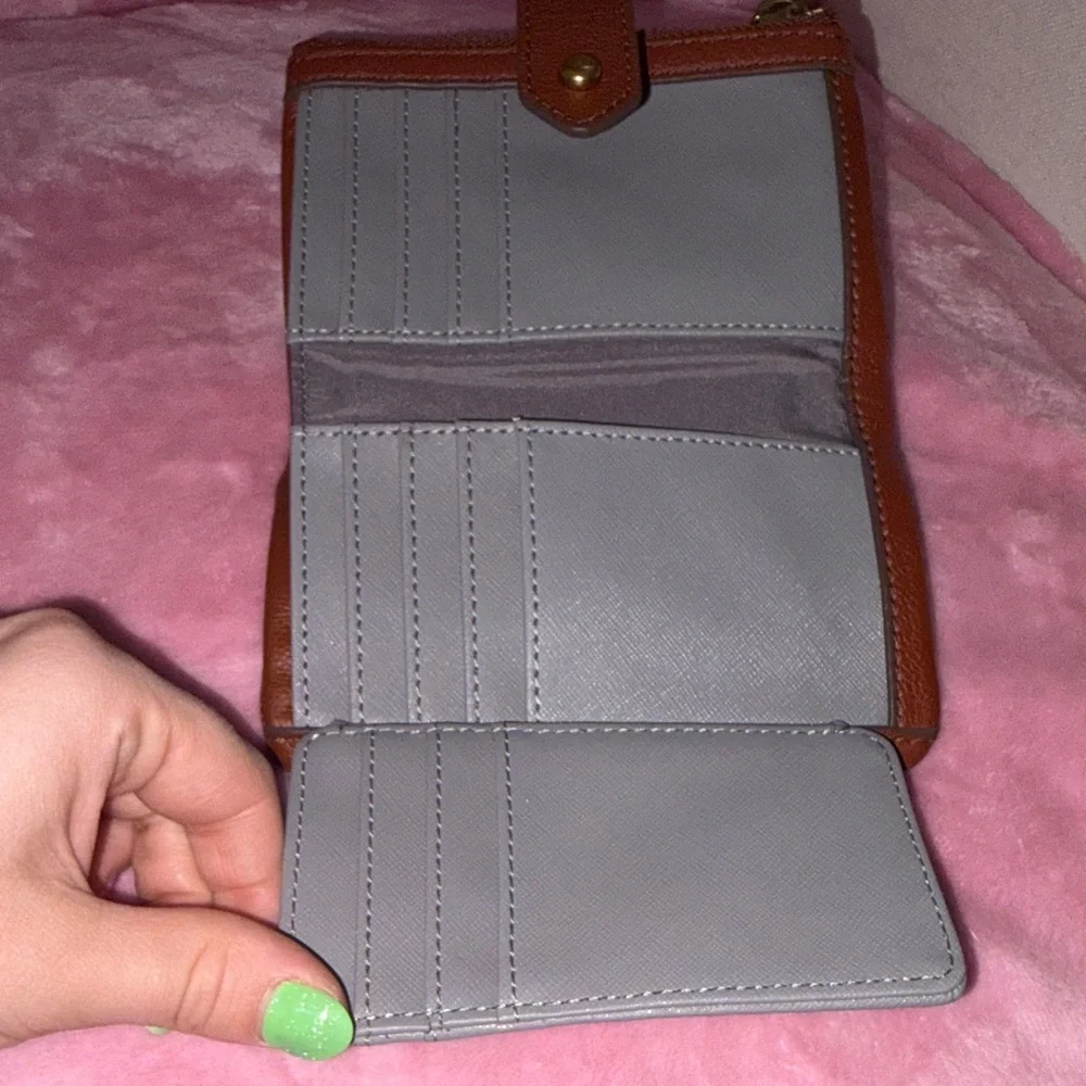 Fossil Lainie Multifunction Brown Leather Wallet NWOT - Picture 7 of 12